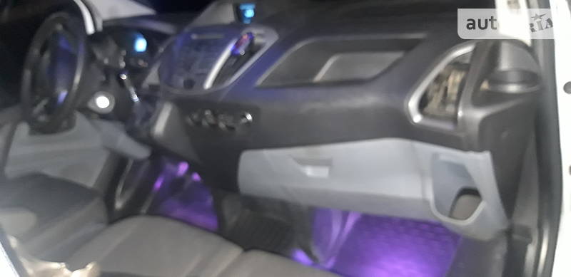 Мінівен Ford Transit Custom 2014 в Ватутіному