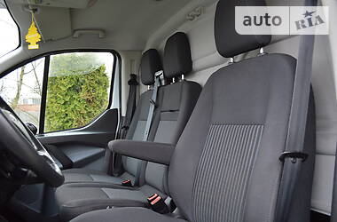 Вантажопасажирський фургон Ford Transit Custom 2015 в 