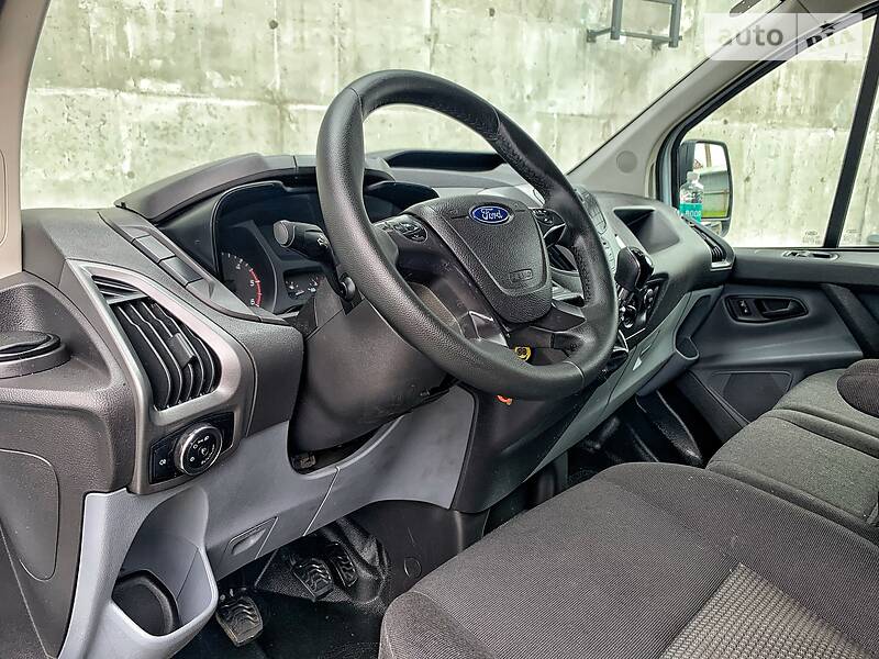 Вантажопасажирський фургон Ford Transit Custom 2015 в Києві фото 12 Вантажопасажирський фургон Ford Transit Custom 2015 в Києві