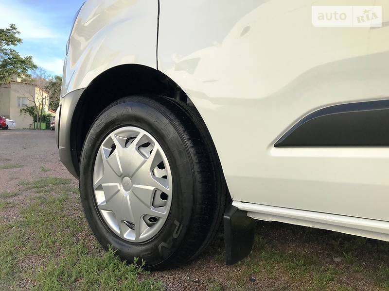 Вантажопасажирський фургон Ford Transit Custom 2016 в Одесі фото 2 Вантажопасажирський фургон Ford Transit Custom 2016 в Одесі