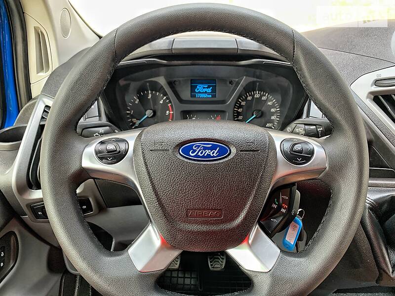 Вантажопасажирський фургон Ford Transit Custom 2015 в Києві