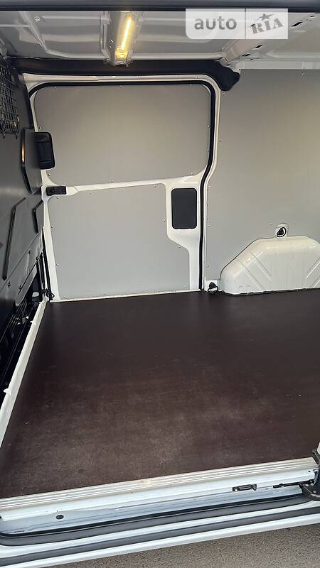 Грузовой фургон Ford Transit Custom 2017 в Луцке фото 25 Грузовой фургон Ford Transit Custom 2017 в Луцке