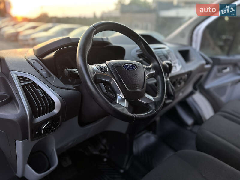 Вантажний фургон Ford Transit Custom 2016 в Береговому