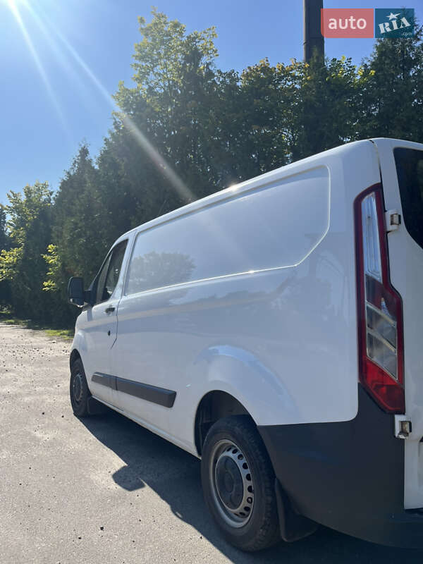 Вантажний фургон Ford Transit Custom 2013 в Львові
