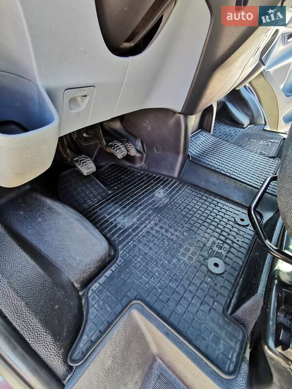 Минивэн Ford Transit Custom 2014 в Золочеве фото 36 Минивэн Ford Transit Custom 2014 в Золочеве