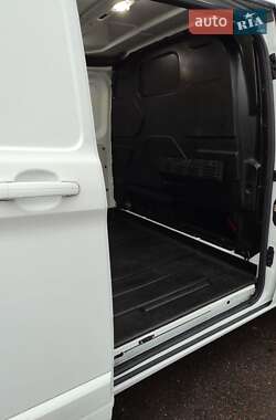 Вантажний фургон Ford Transit Custom 2018 в 