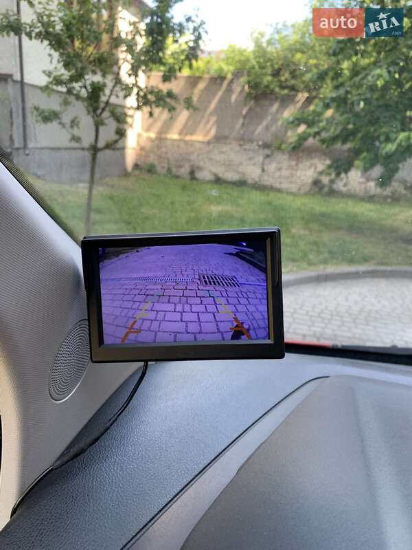 Вантажний фургон Ford Transit Custom 2015 в Львові