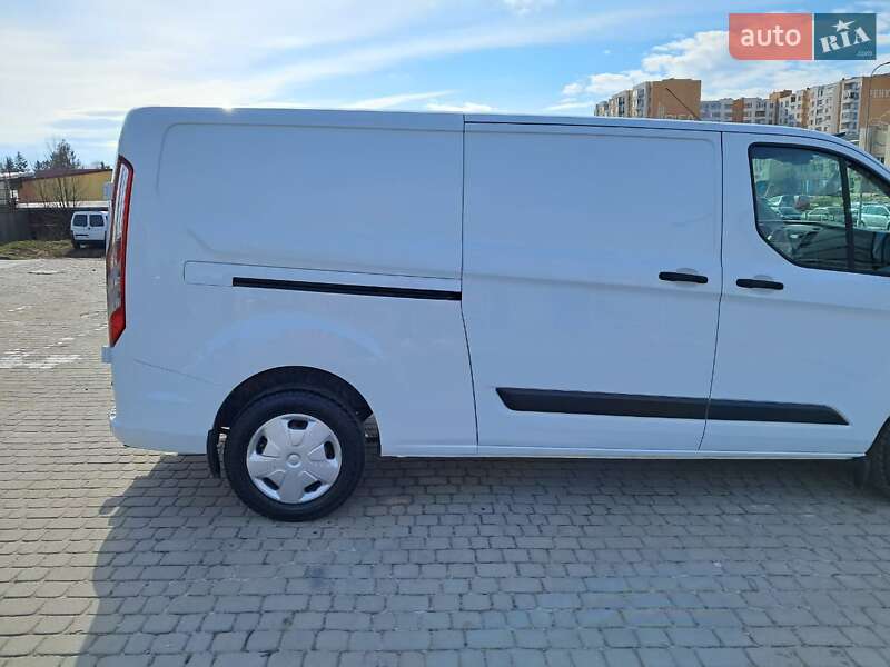 Вантажний фургон Ford Transit Custom 2018 в Львові
