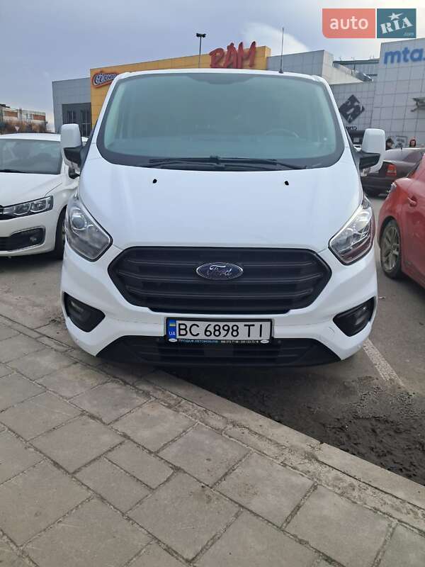 Вантажний фургон Ford Transit Custom 2018 в Львові