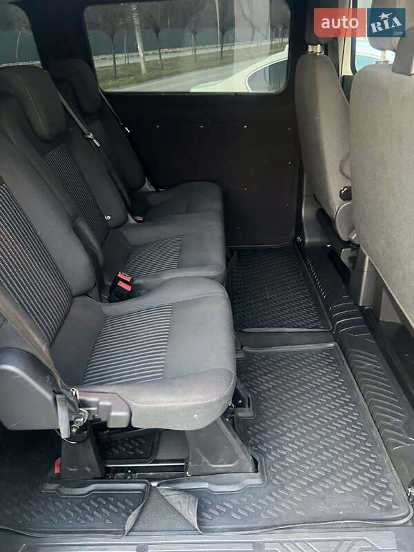 Минивэн Ford Transit Custom 2015 в Ужгороде