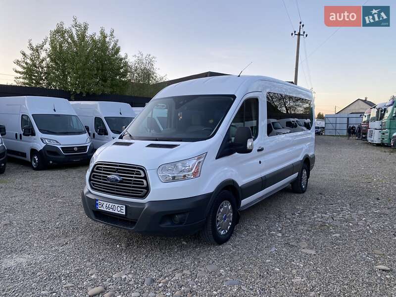 Минивэн Ford Transit Custom 2015 в 