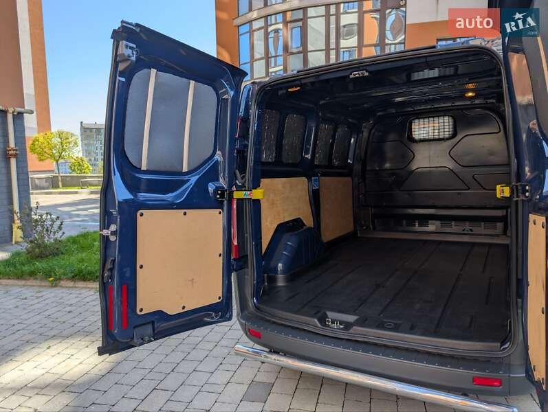 Вантажний фургон Ford Transit Custom 2014 в Івано-Франківську