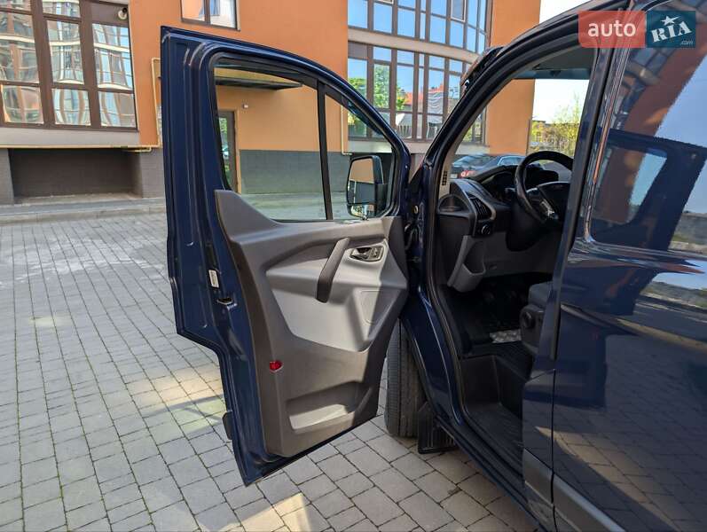 Вантажний фургон Ford Transit Custom 2014 в Івано-Франківську