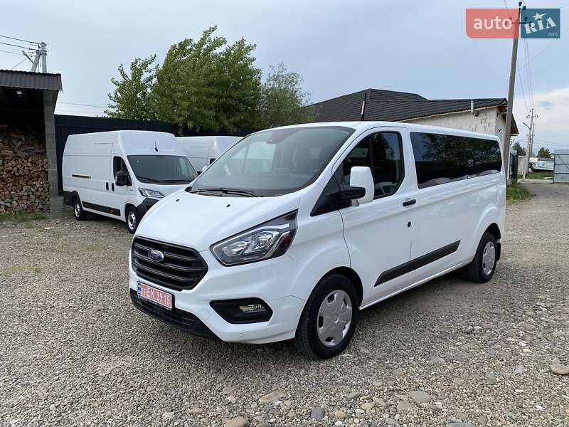 Минивэн Ford Transit Custom 2021 в 