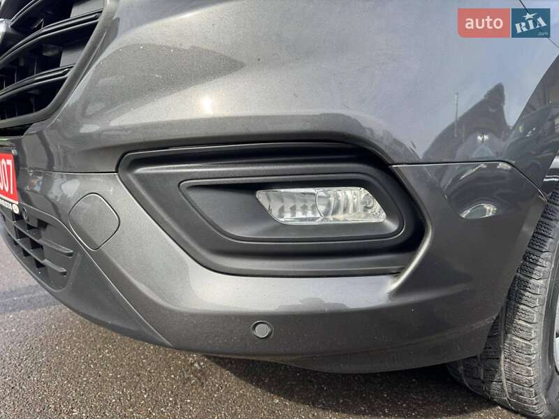 Вантажний фургон Ford Transit Custom 2020 в Луцьку