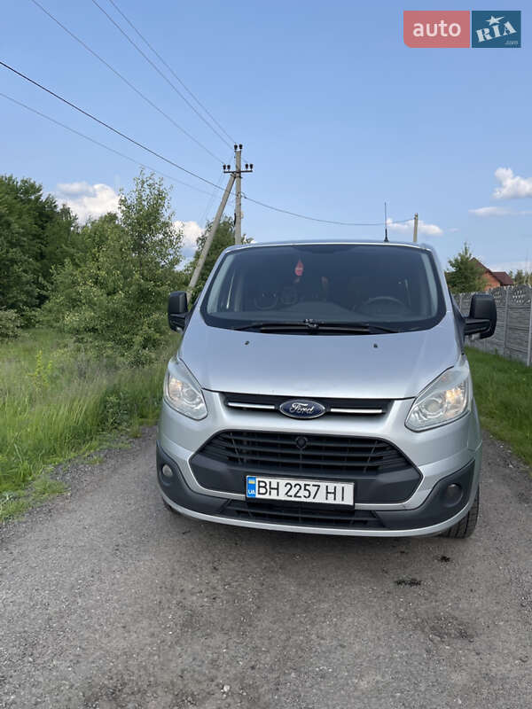 Грузовой фургон Ford Transit Custom 2012 в 