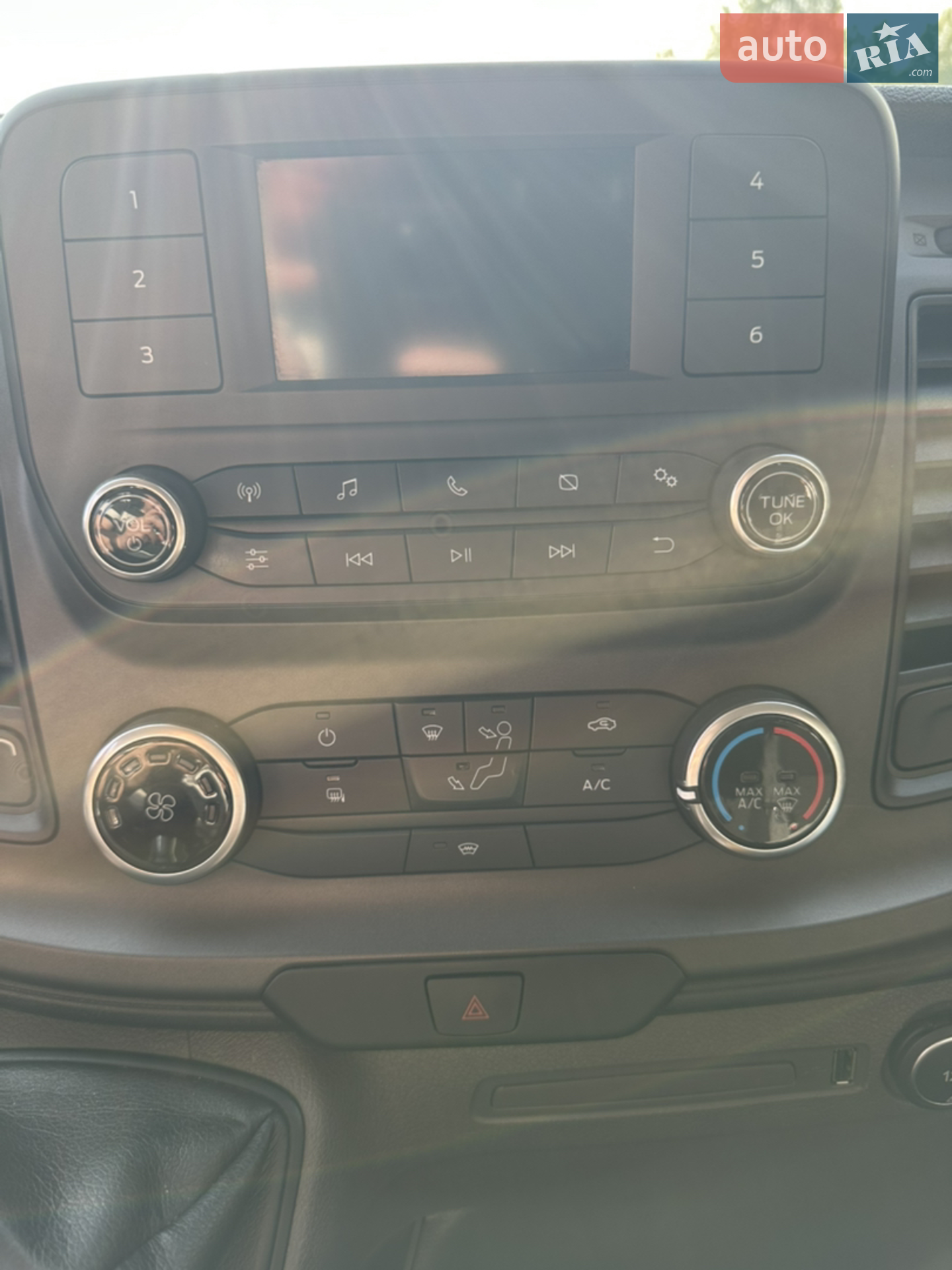 2018 Ford Transit Connect - мініатюра 16