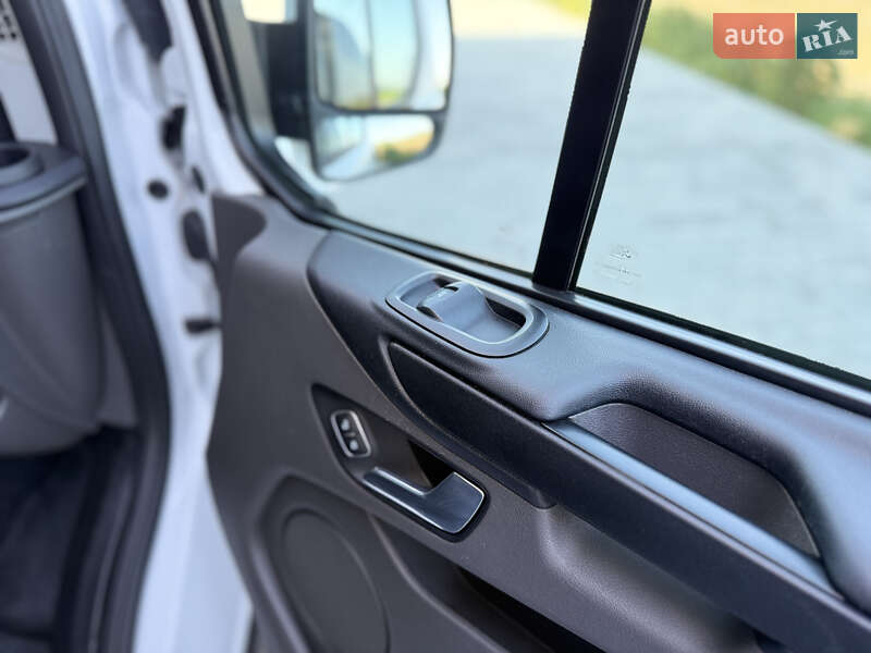 Мінівен Ford Transit Custom 2019 в Чернівцях