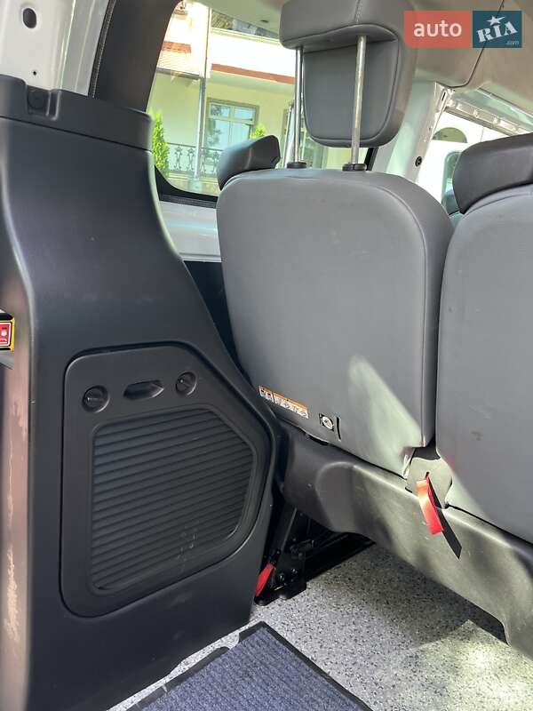 Мінівен Ford Transit Custom 2016 в Золочеві фото 65 Мінівен Ford Transit Custom 2016 в Золочеві