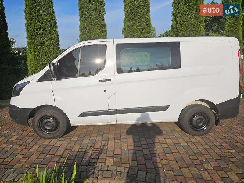 Седан Ford Transit Custom 2016 в Львові
