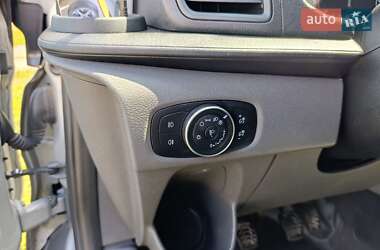 Вантажопасажирський фургон Ford Transit Custom 2019 в 