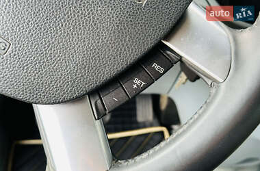 Минивэн Ford Transit Custom 2012 в 
