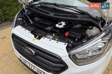 Вантажний фургон Ford Transit Custom 2021 в 