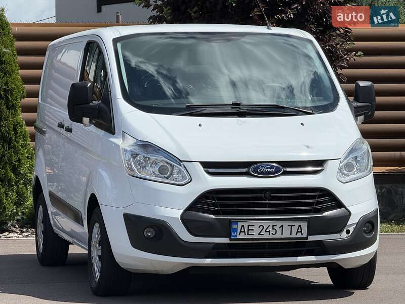Вантажний фургон Ford Transit Custom 2015 в Києві