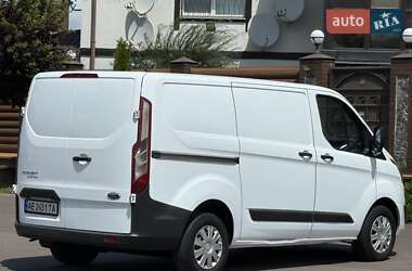 Грузовой фургон Ford Transit Custom 2015 в 