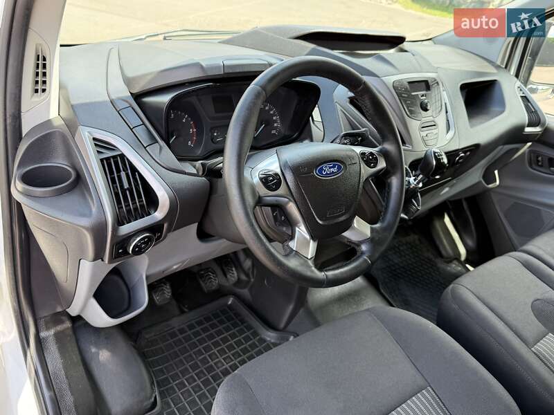 Вантажний фургон Ford Transit Custom 2015 в Києві
