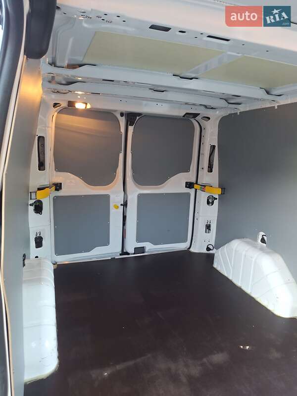 Вантажний фургон Ford Transit Custom 2021 в Бережанах