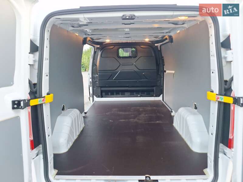 Вантажний фургон Ford Transit Custom 2021 в Бережанах