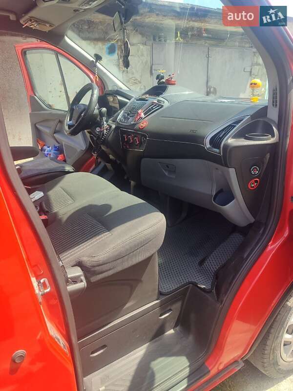Мінівен Ford Transit Custom 2014 в Дніпрі