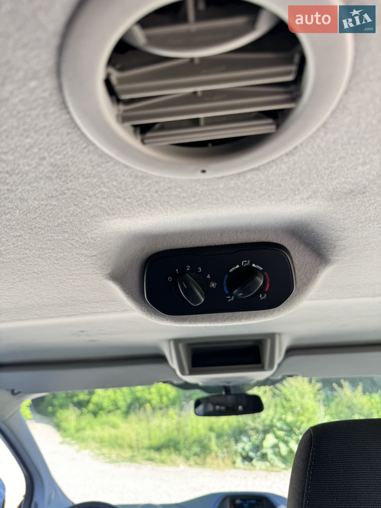 2012 Ford Transit Connect - мініатюра 18