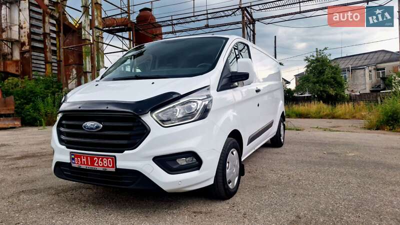 Вантажний фургон Ford Transit Custom 2021 в Бережанах