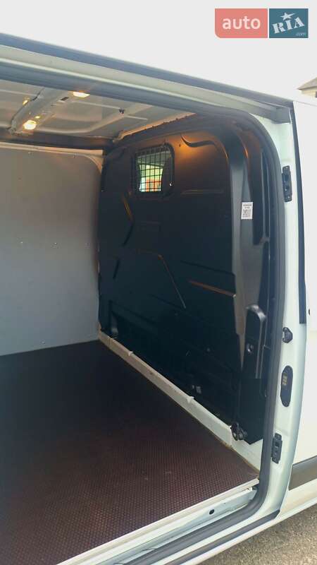 Вантажний фургон Ford Transit Custom 2021 в Бережанах