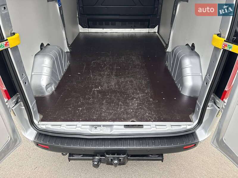 Вантажний фургон Ford Transit Custom 2020 в Луцьку