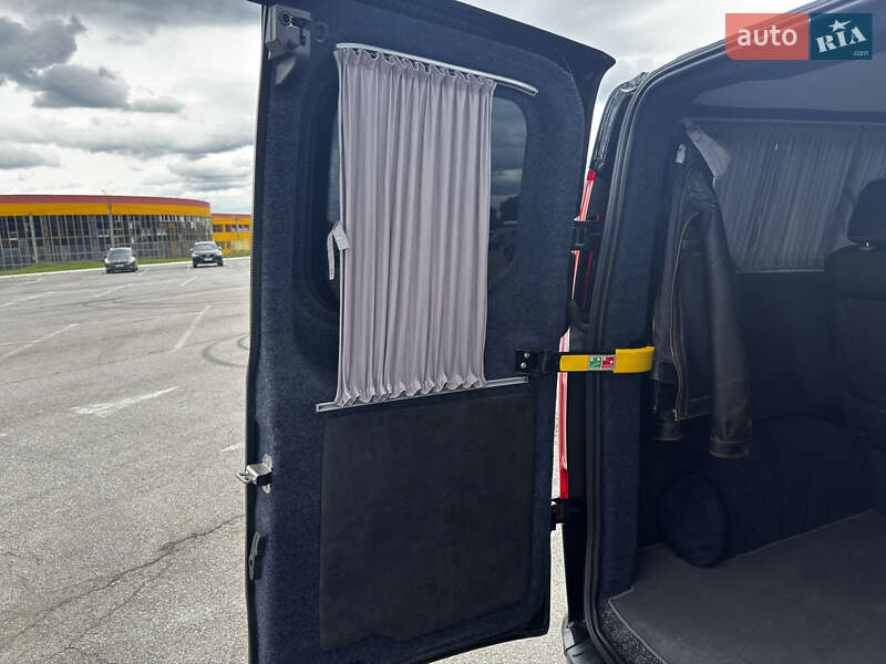 Мінівен Ford Transit Custom 2021 в Чернівцях