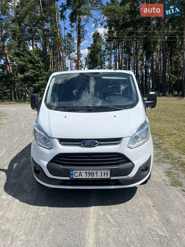 Вантажний фургон Ford Transit Custom 2016 в Бородянці
