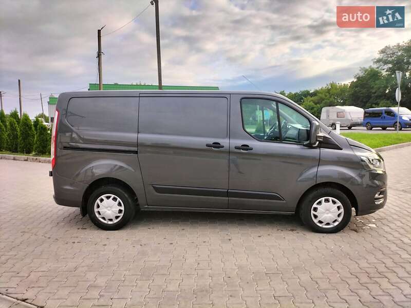 Вантажний фургон Ford Transit Custom 2018 в Дунаївцях
