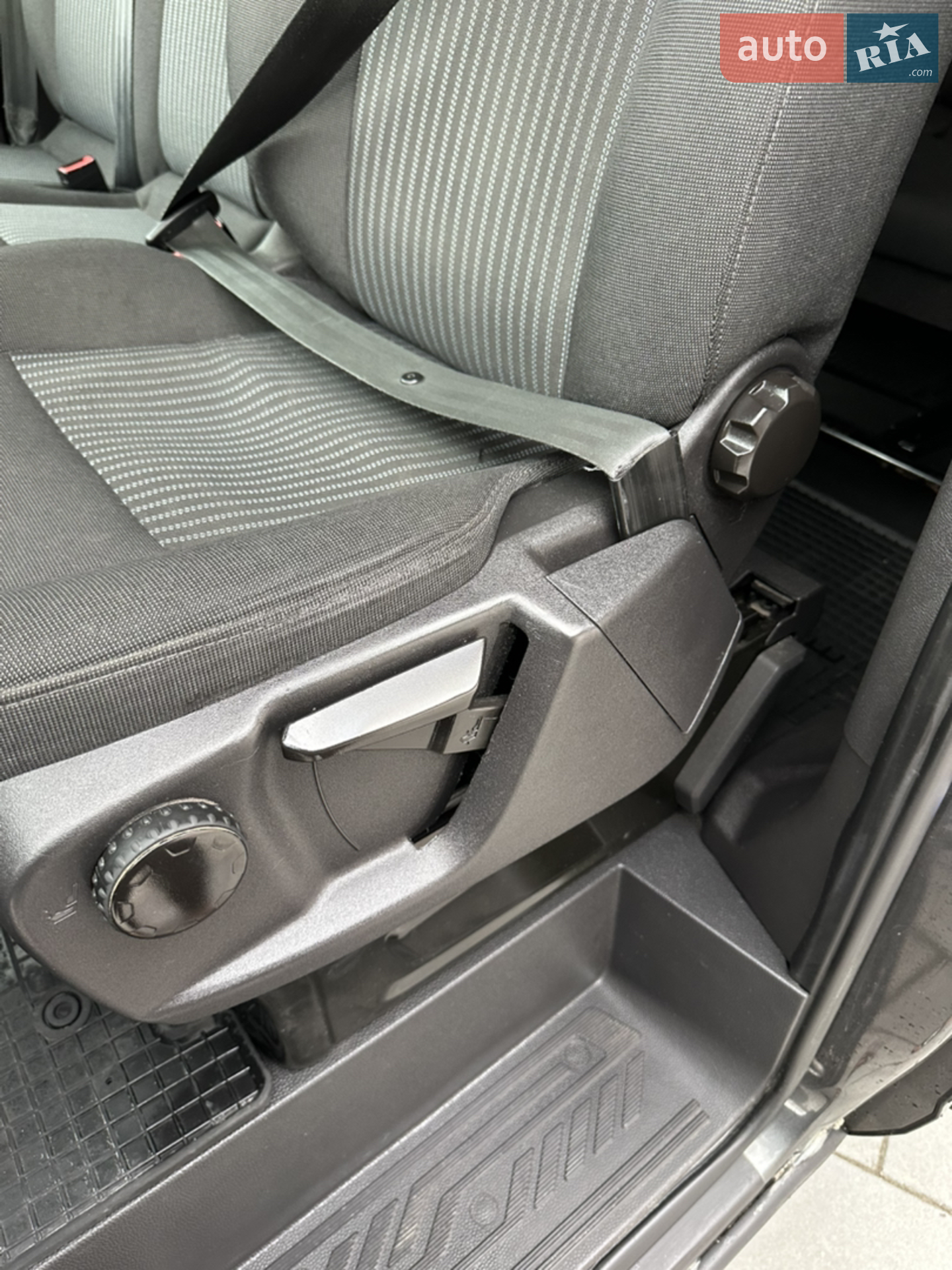 2017 Ford Transit Connect - мініатюра 43