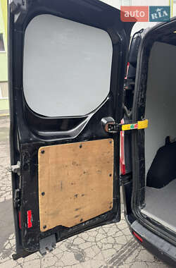 Грузовой фургон Ford Transit Custom 2015 в 