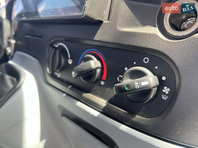 Мінівен Ford Transit Custom 2013 в Києві