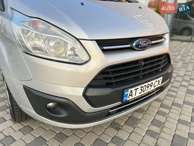 Вантажний фургон Ford Transit Custom 2017 в Івано-Франківську