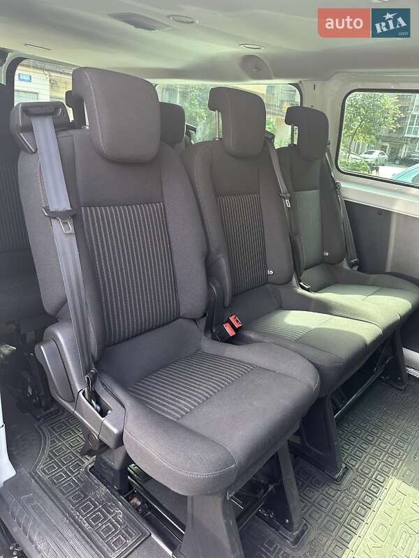 Мінівен Ford Transit Custom 2015 в Ужгороді