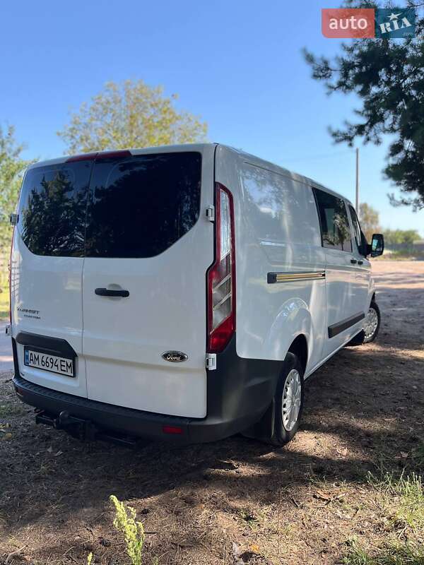 Грузопассажирский фургон Ford Transit Custom 2014 в Коростене