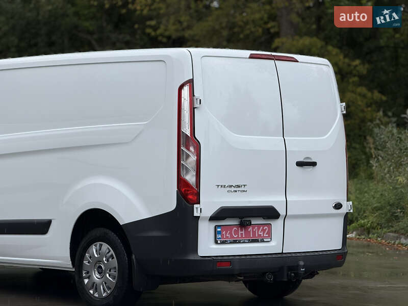 Вантажний фургон Ford Transit Custom 2015 в Дрогобичі