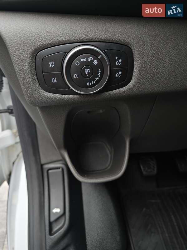 Вантажний фургон Ford Transit Custom 2019 в Луцьку фото 23 Вантажний фургон Ford Transit Custom 2019 в Луцьку