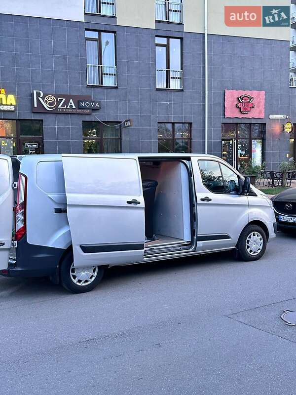 Грузовой фургон Ford Transit Custom 2016 в Киеве фото 11 Грузовой фургон Ford Transit Custom 2016 в Киеве