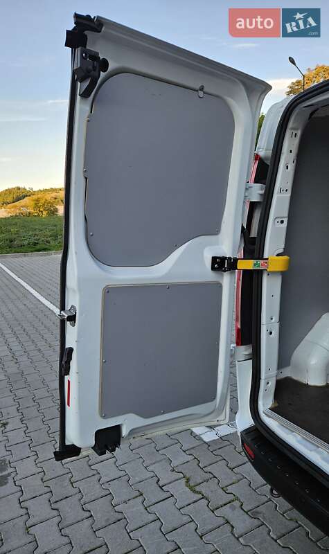Вантажний фургон Ford Transit Custom 2021 в Бережанах